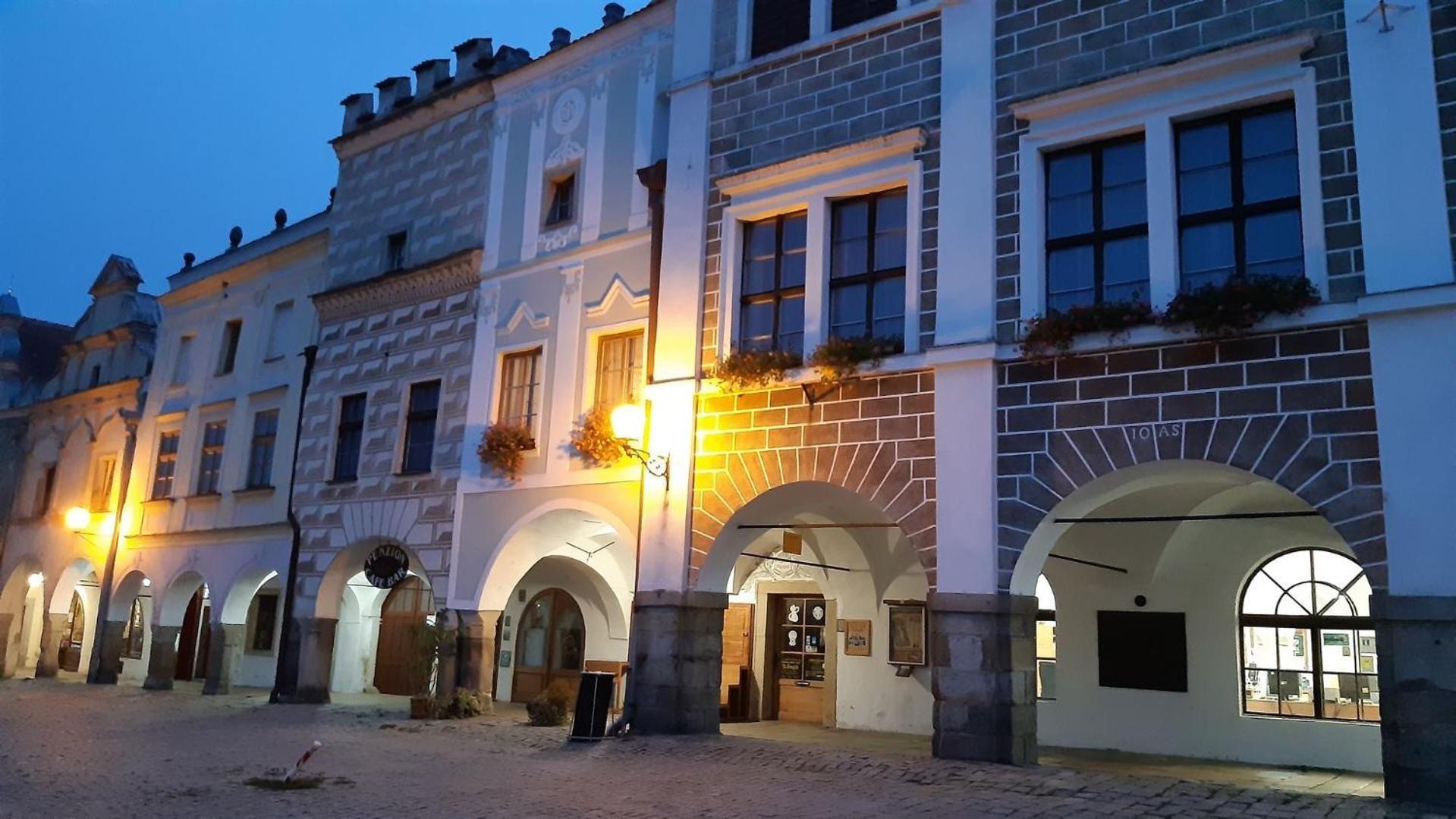 Ubytovani U Seniglu Hotel Telč Buitenkant foto